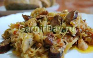 Картошка с квашеной капустой и грибами тушеная. Тушеная картошка с капустой и грибами