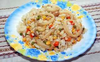 Фаршируем кальмары рисом и яйцом – быстро и просто!