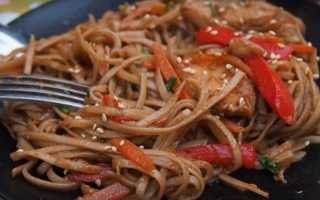 Гречневая лапша соба с курицей и овощами, рецепт с фото